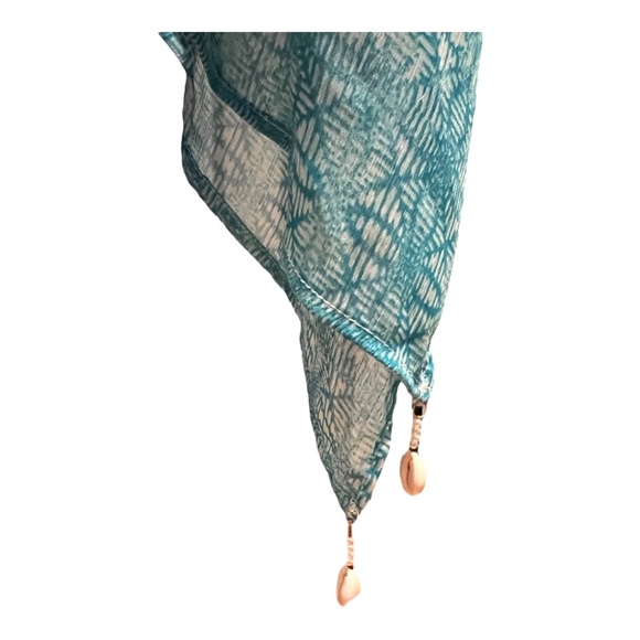 Beach Cover-Up - Picture 4 of 4